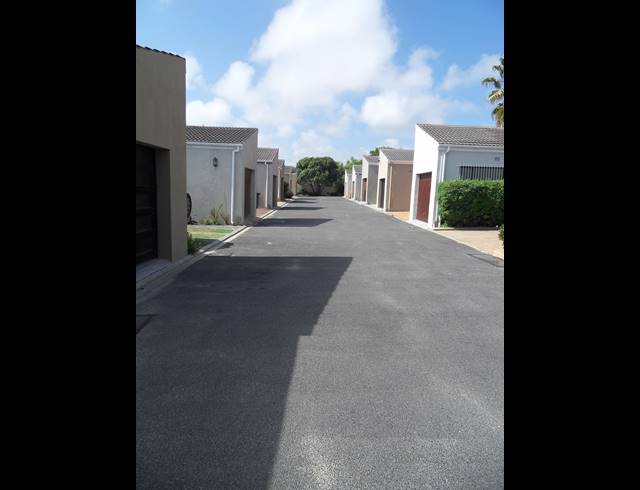 3 BEDROOM HOUSE SOLD IN TABLE VIEW